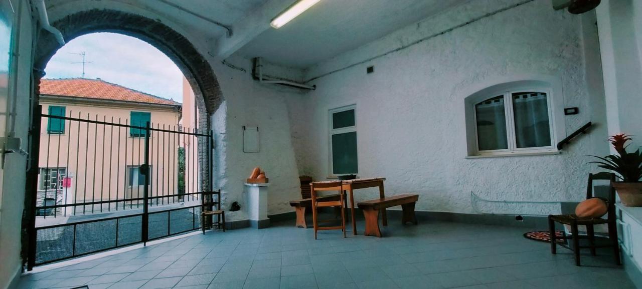 Willa La Loggia Di Na Albenga Zewnętrze zdjęcie
